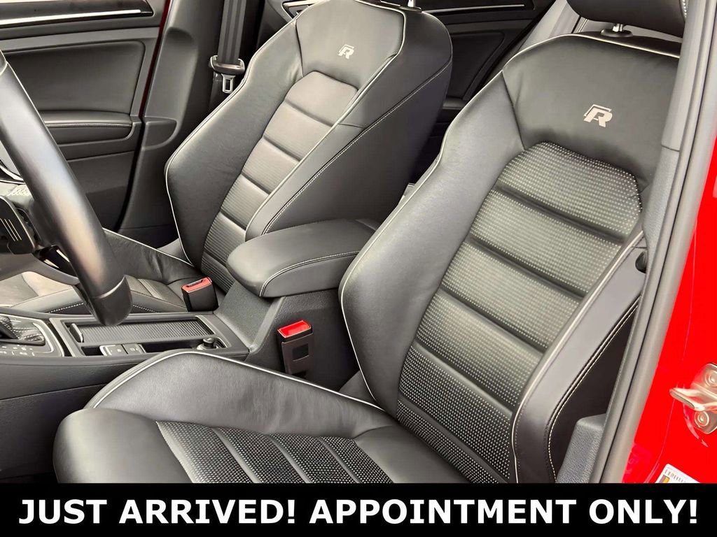 Used 2019 Volkswagen Golf R 4-Door image 12