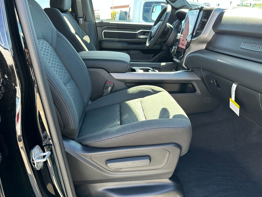 New 2026 RAM 1500 4x4 Crew Cab image 15