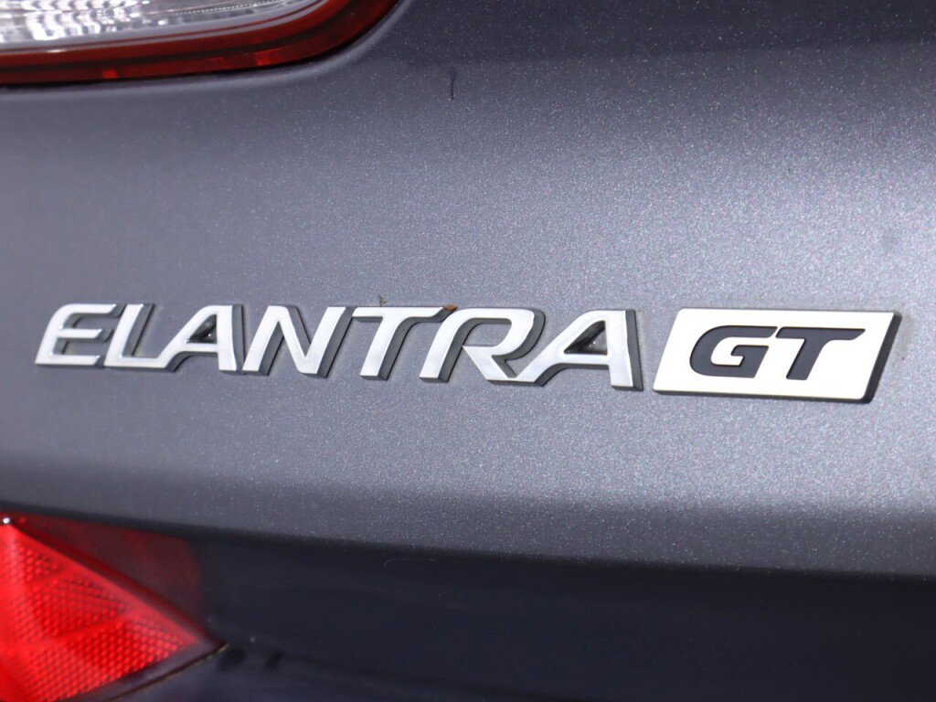 Used 2018 Hyundai Elantra GT w/ Style Package 02 FWD image 37