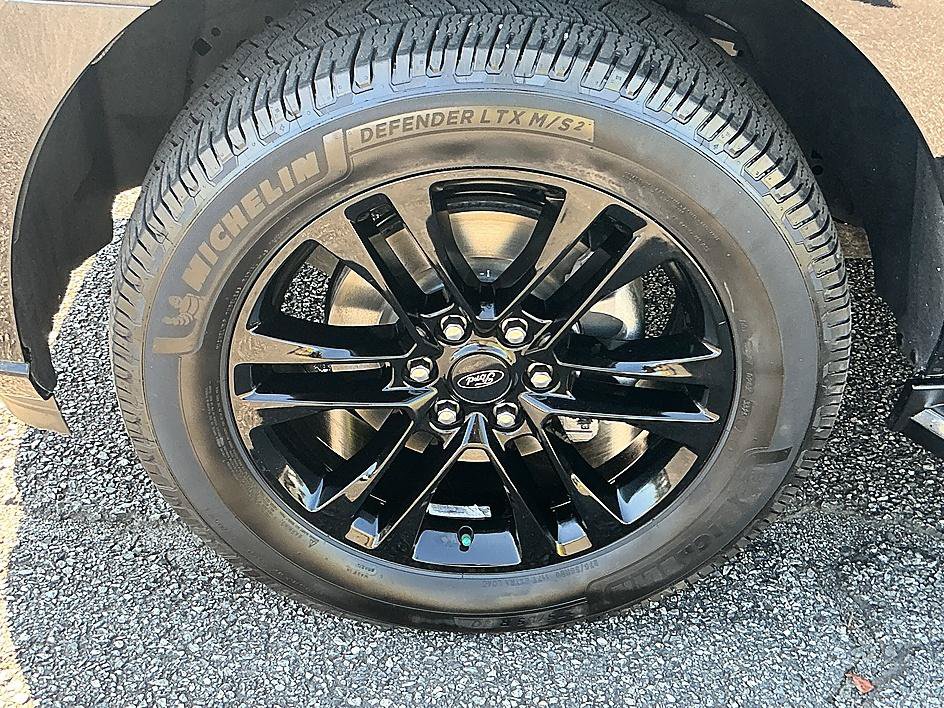 Used 2022 Ford Expedition Max XLT AWD/4WD image 7