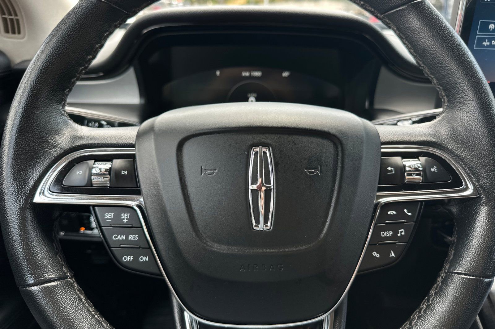 Certified 2022 Lincoln Nautilus FWD w/ Premium Package image 23