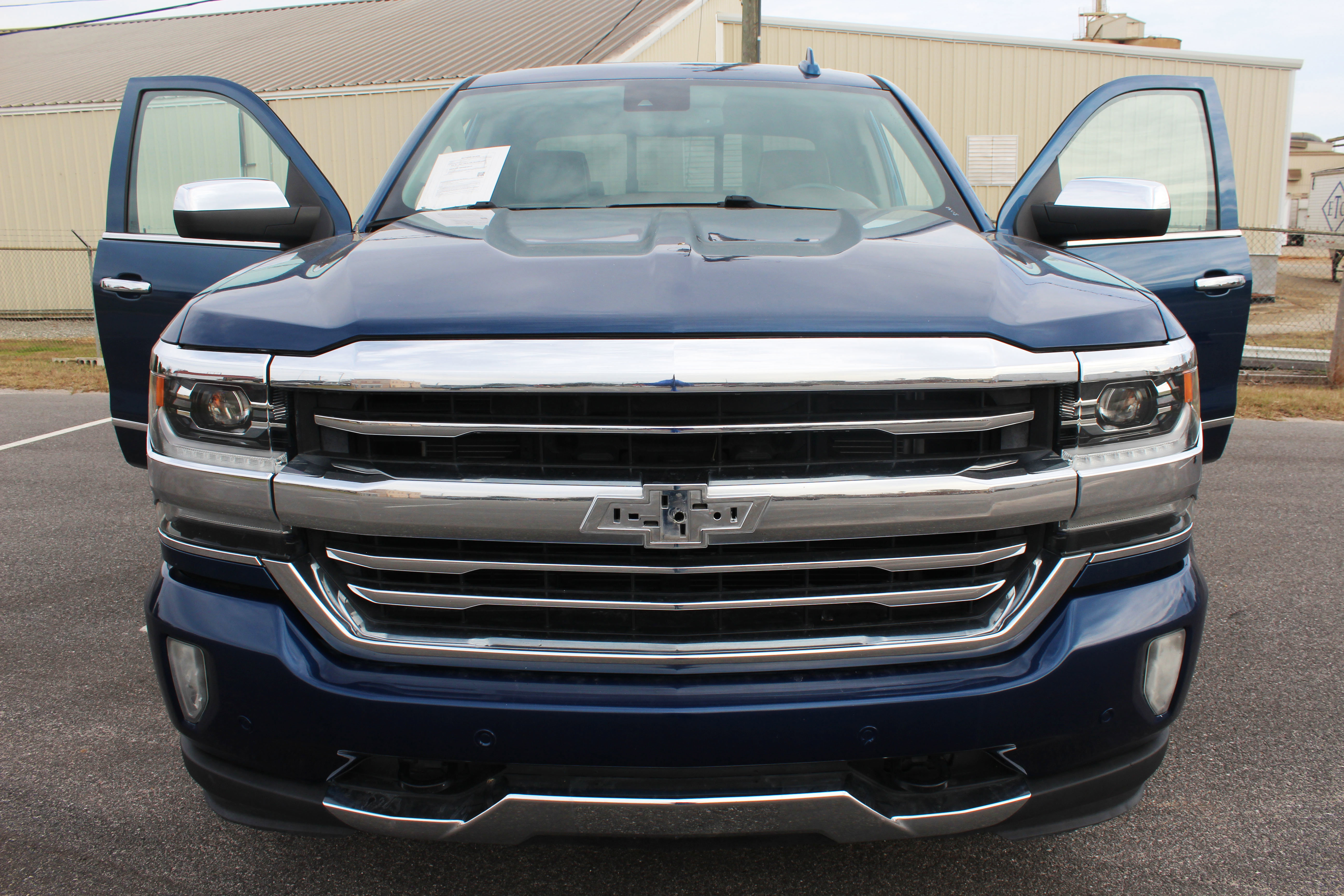 Used 2017 Chevrolet Silverado 1500 High Country w/ High Desert Package image 15