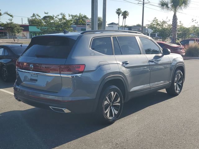 Certified 2025 Volkswagen Atlas SE image 4