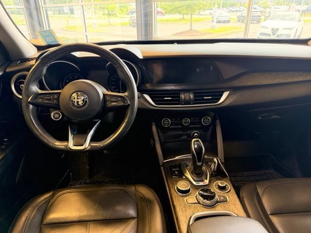 Used 2020 Alfa Romeo Stelvio AWD w/ Nero Edizione image 12