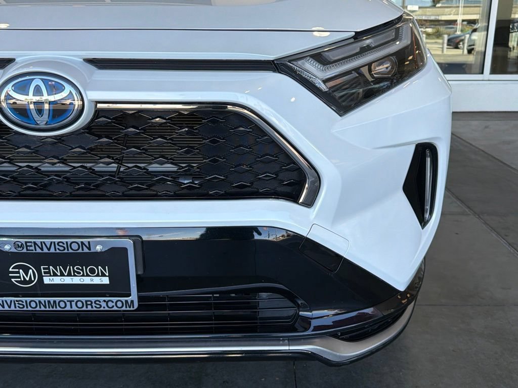 Certified 2023 Toyota RAV4 XSE w/ Weather Package AWD/4WD image 6