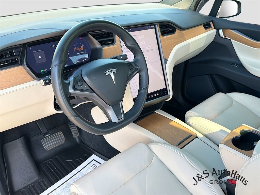 Used 2020 Tesla Model X Long Range AWD/4WD image 9