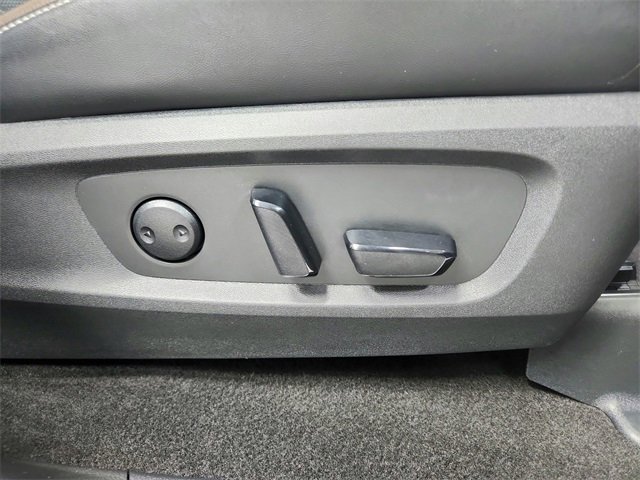 Used 2024 Nissan Pathfinder Platinum w/ Lighting Package (N93) image 41