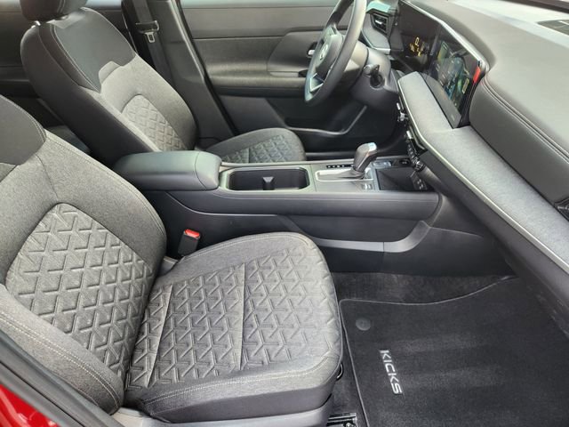 Used 2026 Nissan Kicks SV image 10
