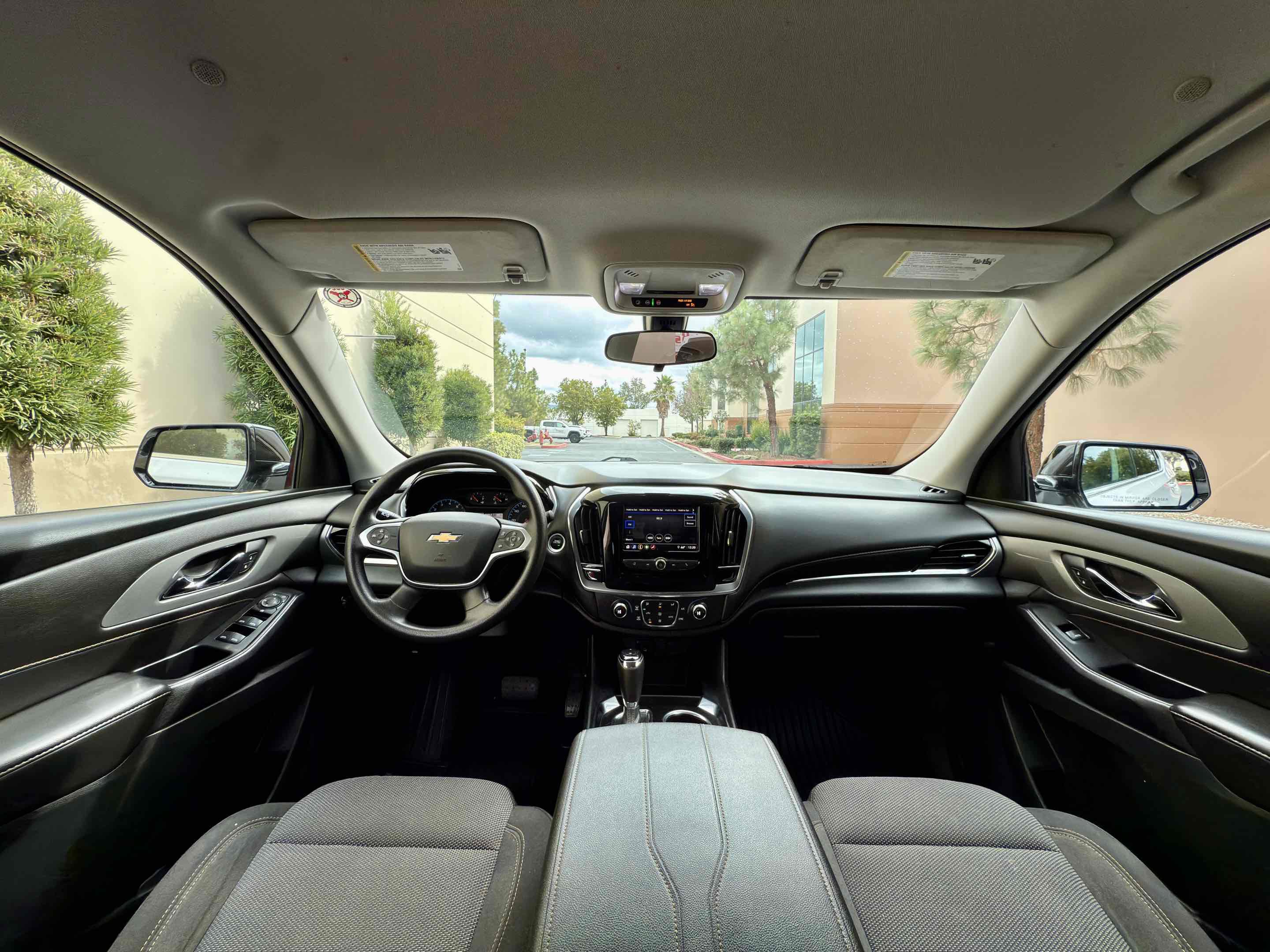 Used 2020 Chevrolet Traverse LS image 30