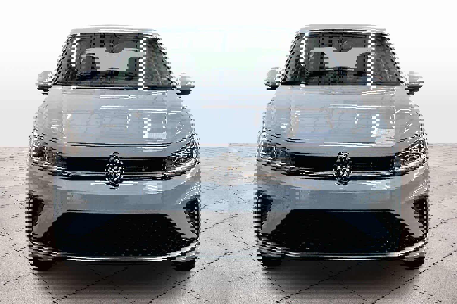 Used 2025 Volkswagen Jetta SE w/ Black Wheel Package image 3