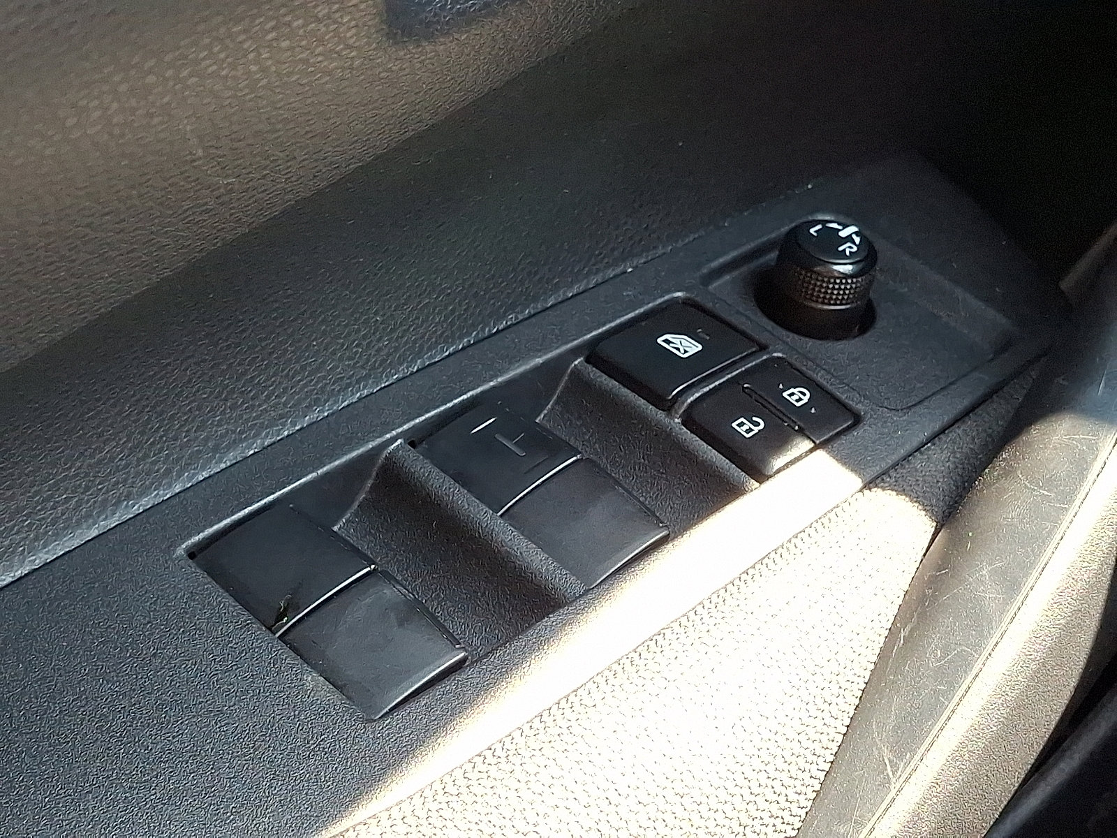 Certified 2024 Toyota Corolla LE image 26