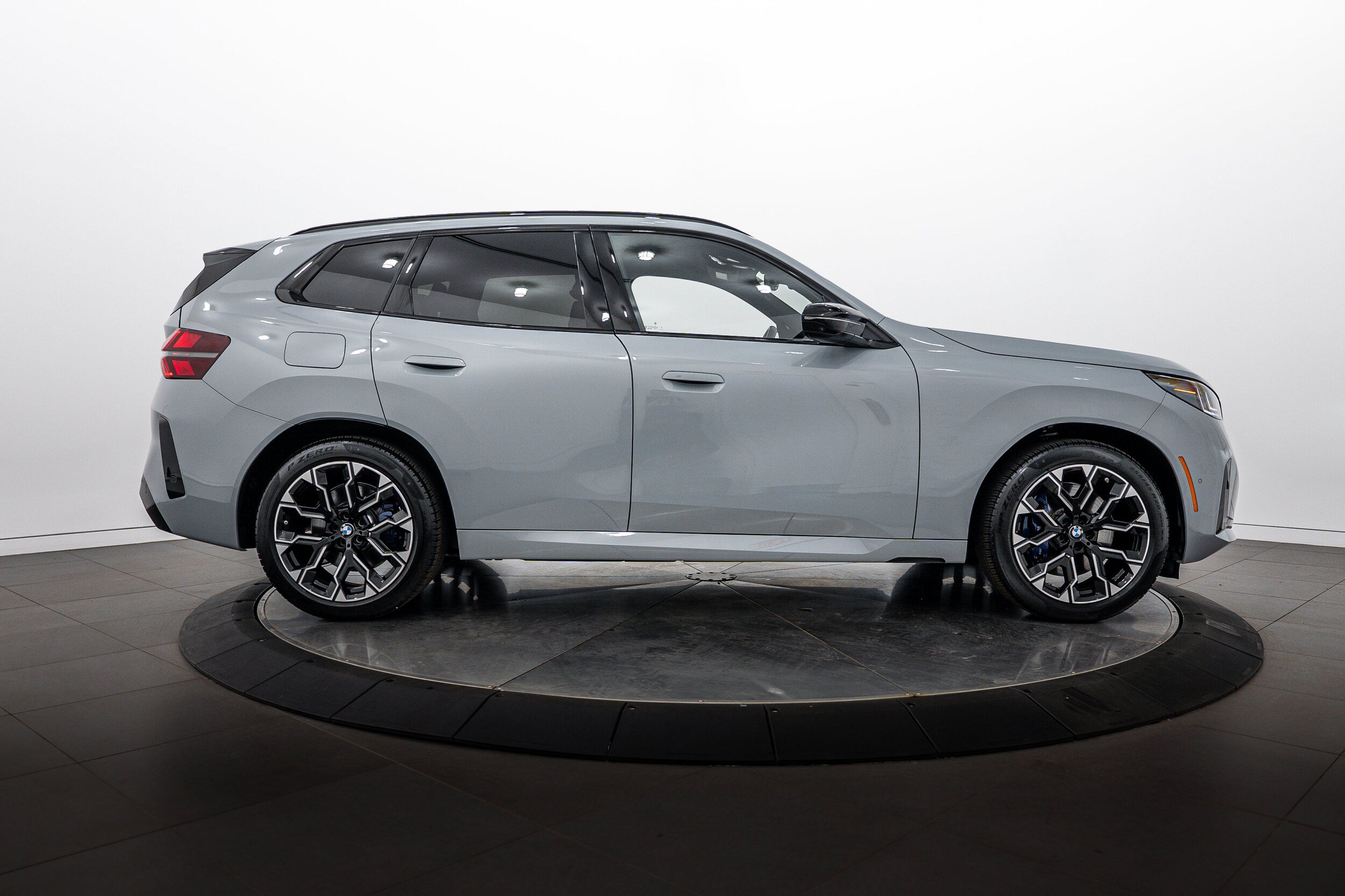 Used 2025 BMW X3 M50 AWD/4WD image 3