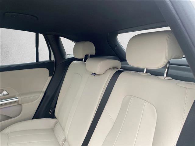 Certified 2025 Mercedes-Benz GLA 250 image 19