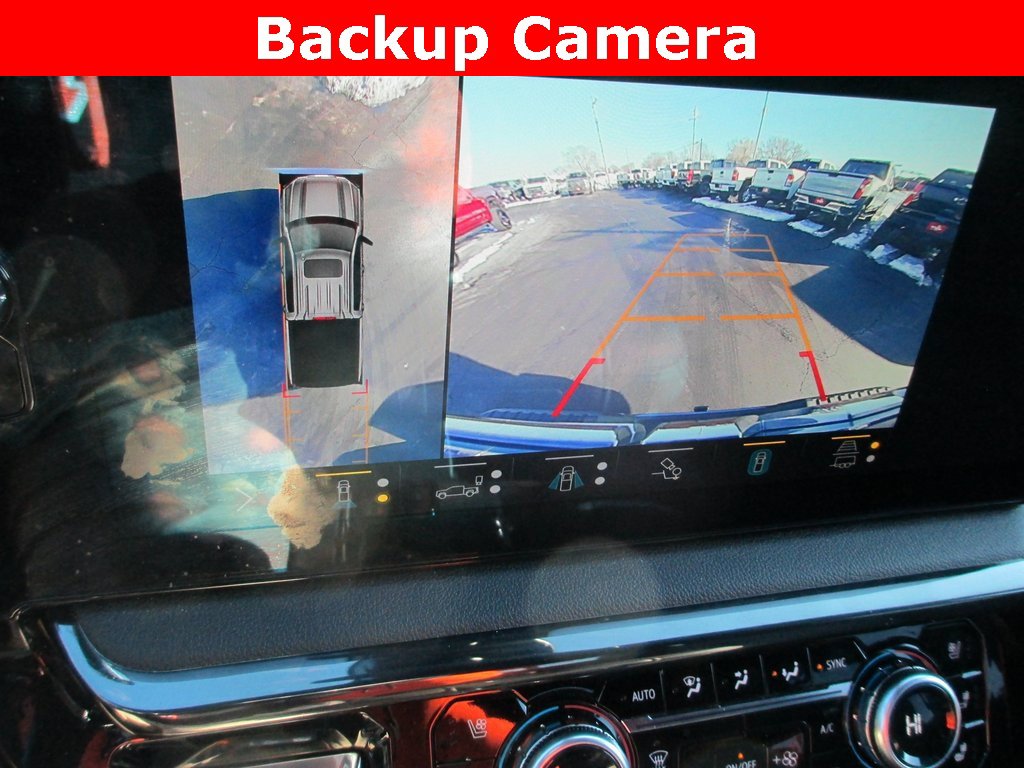 Used 2022 GMC Sierra 1500 AT4 w/ AT4 Premium Package image 14