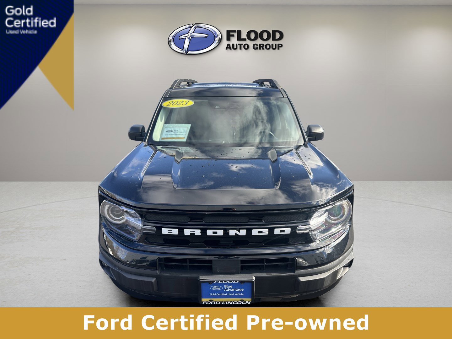 Used 2023 Ford Bronco Sport Outer Banks w/ Tech Package image 2