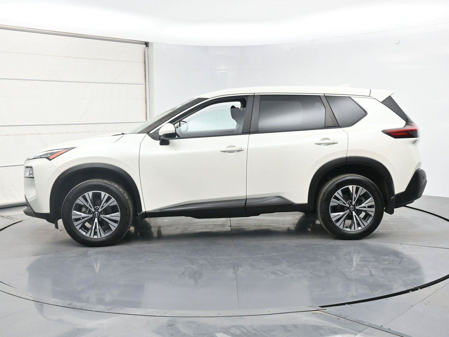 Used 2023 Nissan Rogue SV AWD/4WD image 23