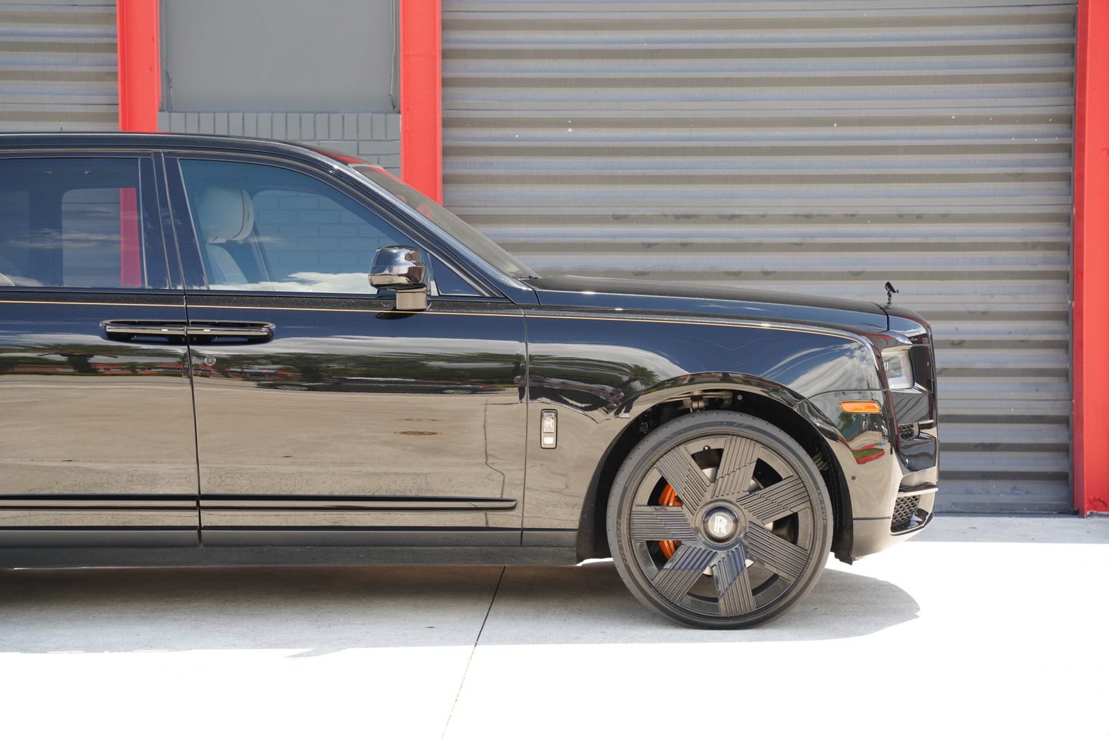 Used 2022 Rolls-Royce Cullinan Black Badge AWD/4WD image 10