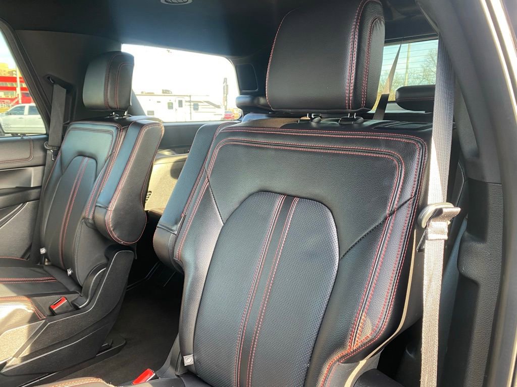 Used 2021 Ford Expedition Limited image 30