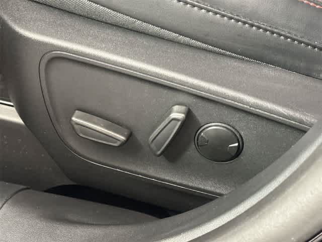Used 2026 Ford Escape ST-Line w/ Tech Pack #1 AWD/4WD image 13