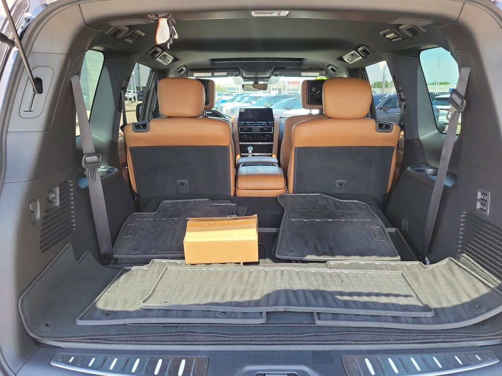 Used 2023 INFINITI QX80 Sensory w/ Cargo Package AWD/4WD image 30