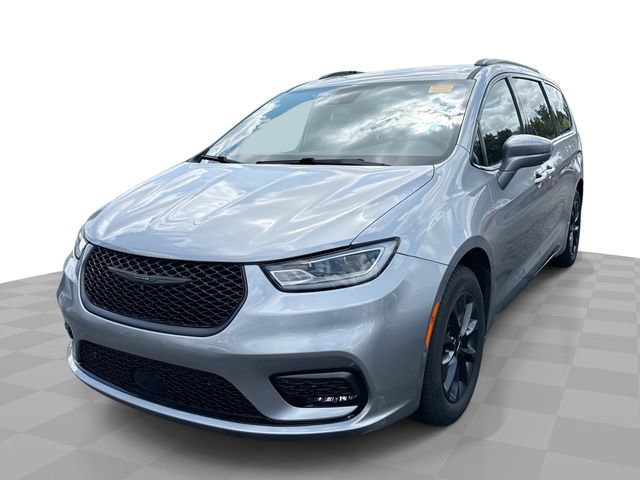 Used 2021 Chrysler Pacifica Touring-L w/ Uconnect Theater Family Group FWD image 1