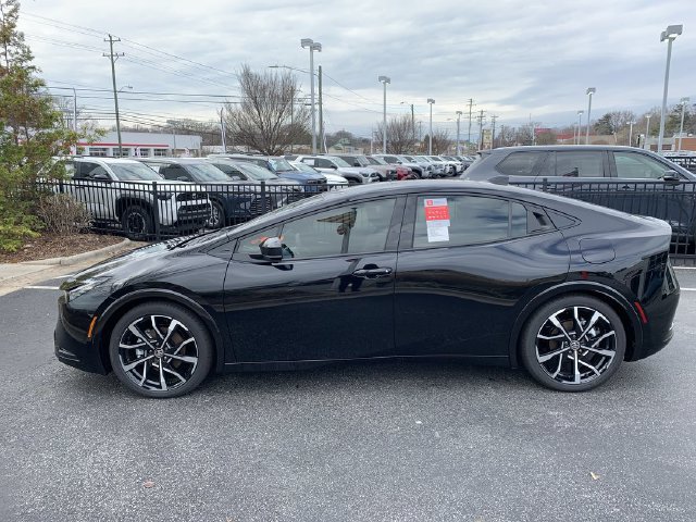 New 2026 Toyota Prius Plug-In Hybrid FWD image 5