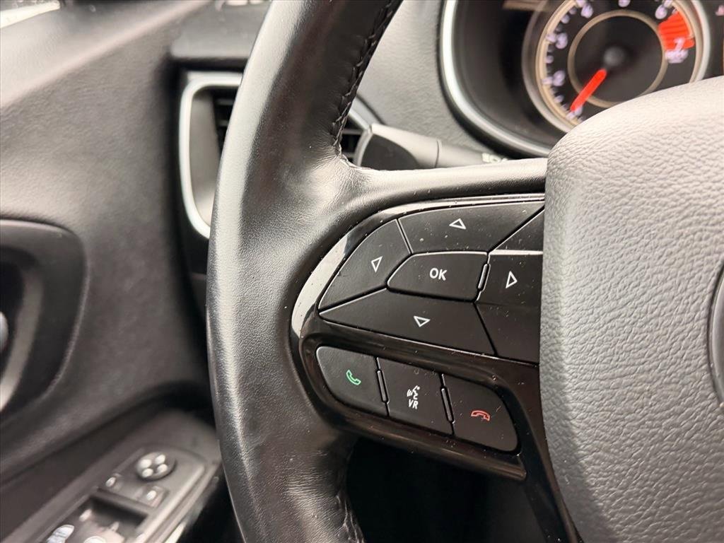 Used 2021 Jeep Cherokee Altitude image 16