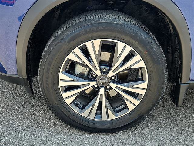Used 2023 Nissan Rogue SV image 8