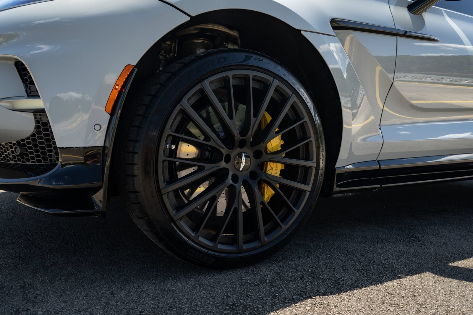 Used 2023 Aston Martin DBX 707 AWD/4WD image 16