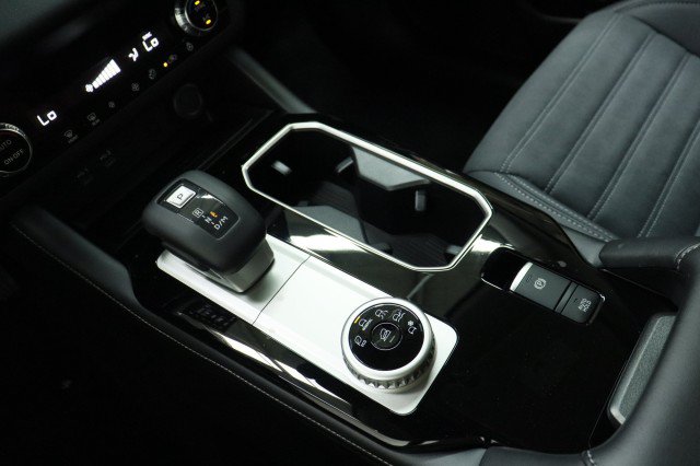 New 2026 Mitsubishi Outlander SE FWD image 14