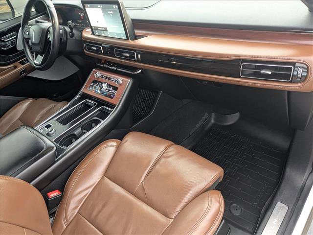 Used 2021 Lincoln Aviator Reserve w/ Equipment Group 210A image 22