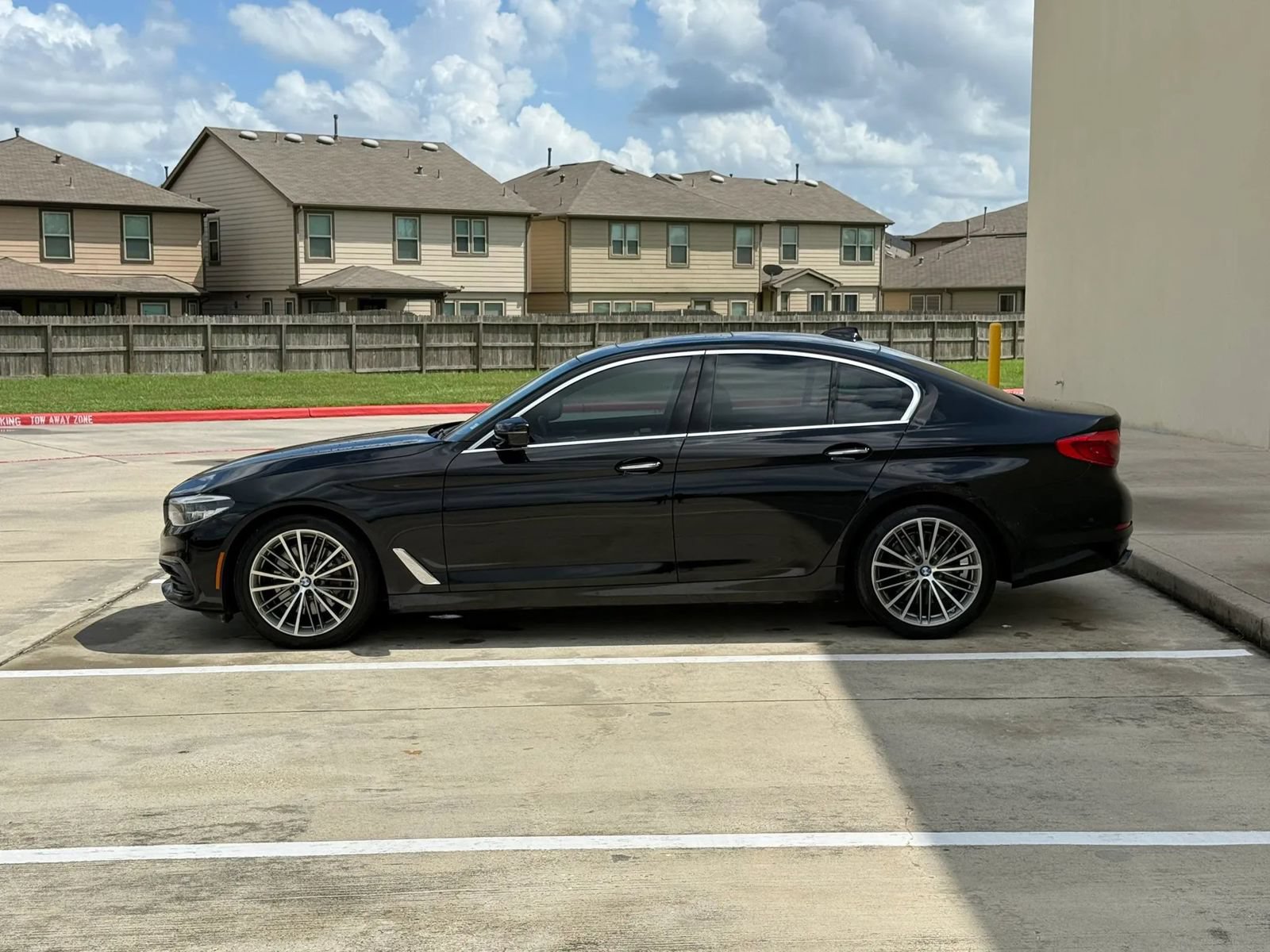 Used 2017 BMW 540i RWD image 4