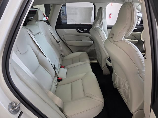 New 2026 Volvo XC60 B5 Ultra w/ Protection Package Premier AWD/4WD image 14
