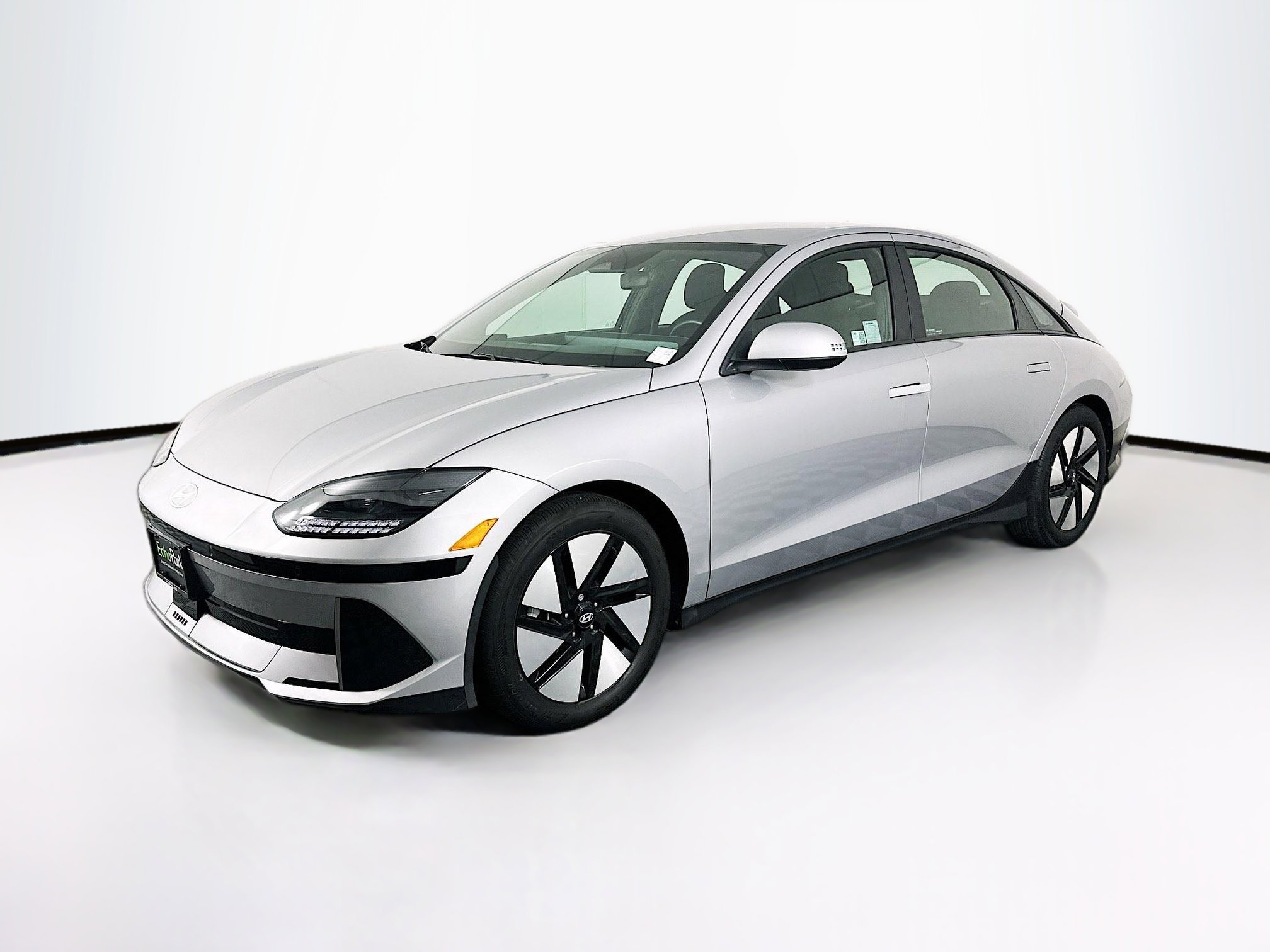 Used 2024 Hyundai Ioniq 6 SE image 3