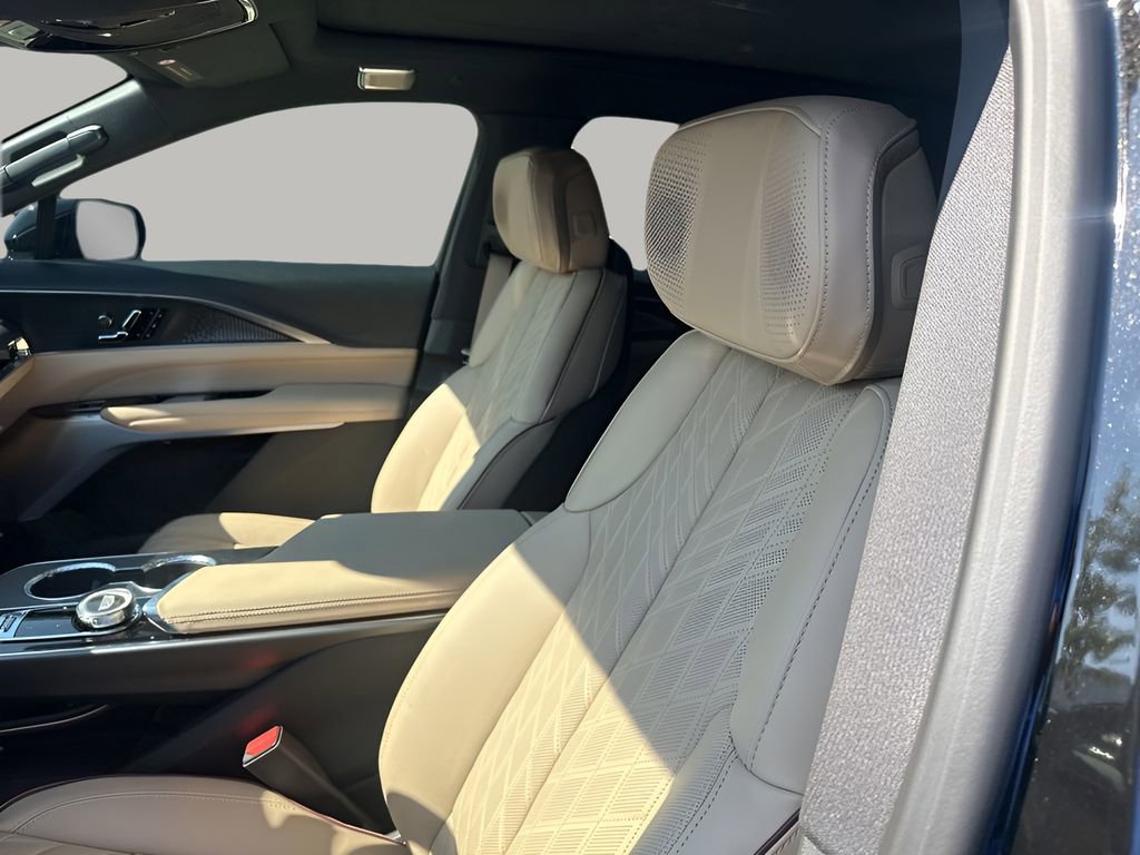 New 2026 Cadillac Lyriq Signature Luxury w/ Nappa Leather Package image 24