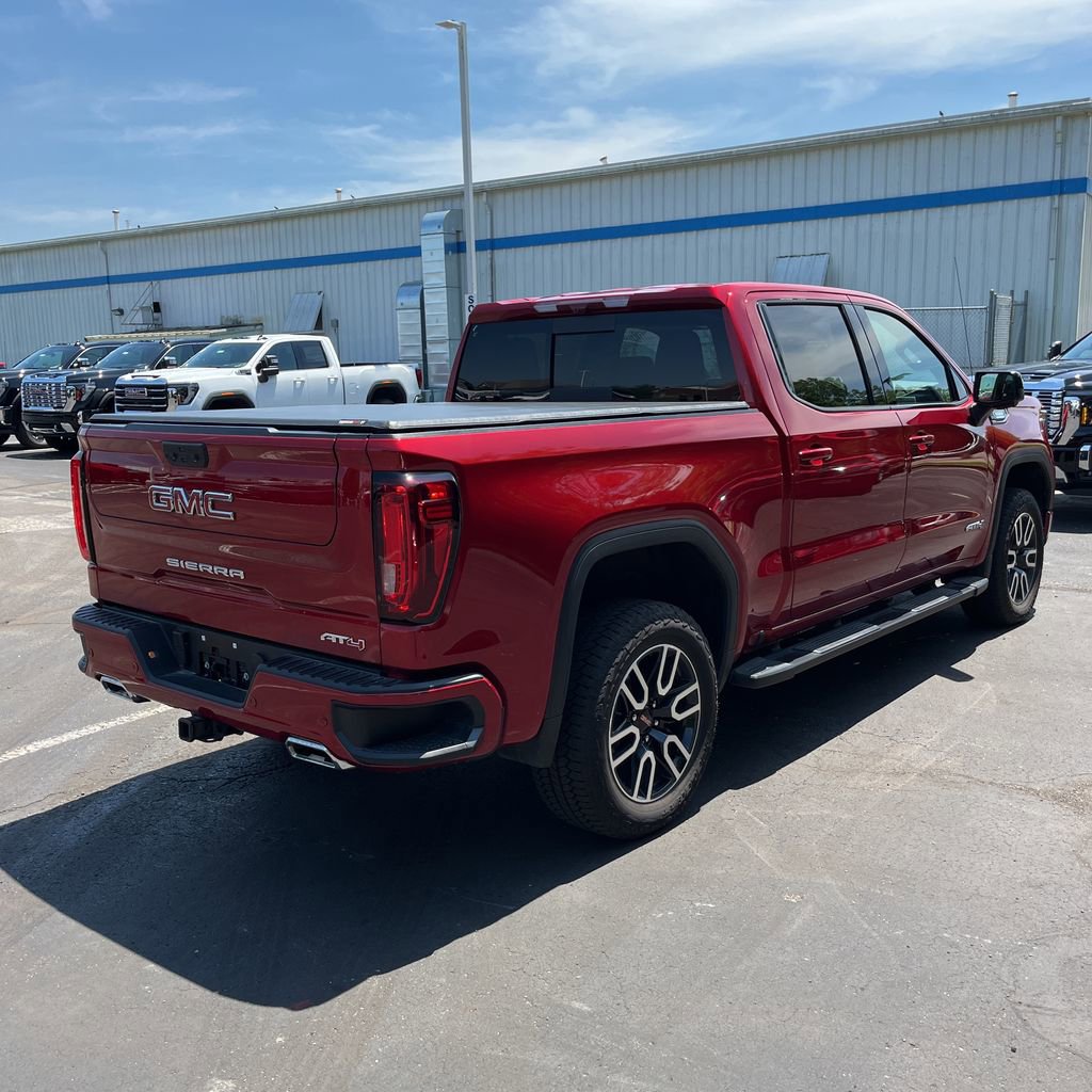 Used 2025 GMC Sierra 1500 AT4 w/ AT4 Premium Package AWD/4WD image 11