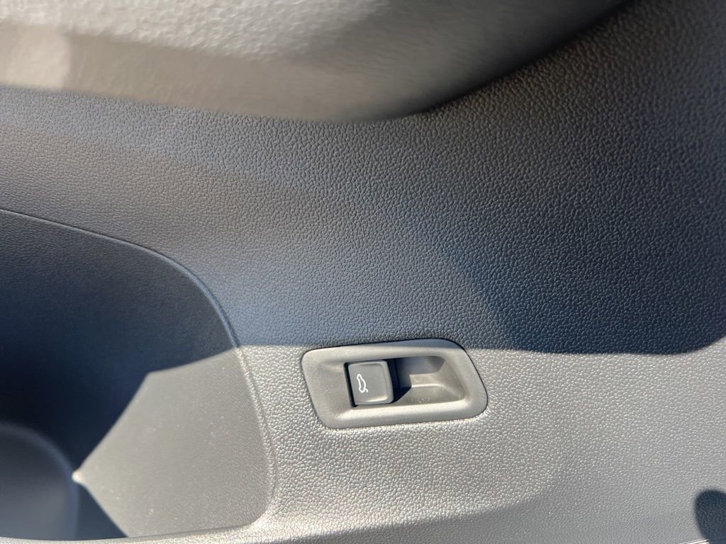 New 2026 Volkswagen Atlas Cross Sport SEL Premium R-Line image 21