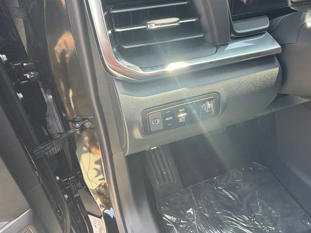 New 2027 GMC Terrain Elevation AWD/4WD image 12
