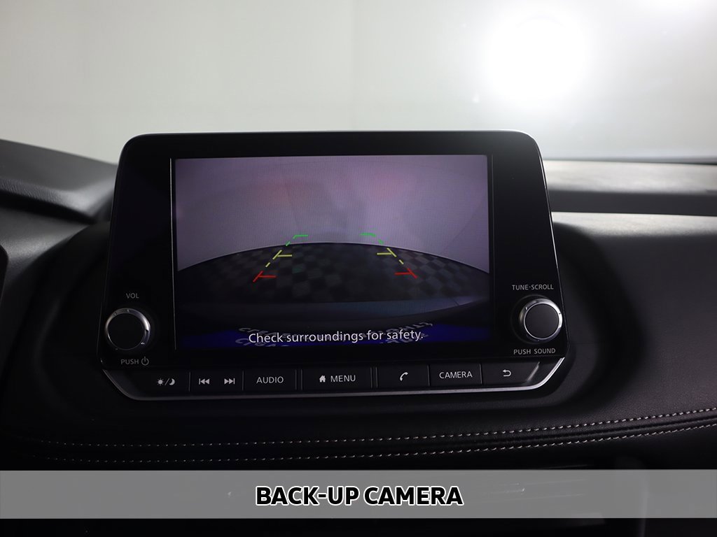 Used 2024 Nissan Rogue S image 4