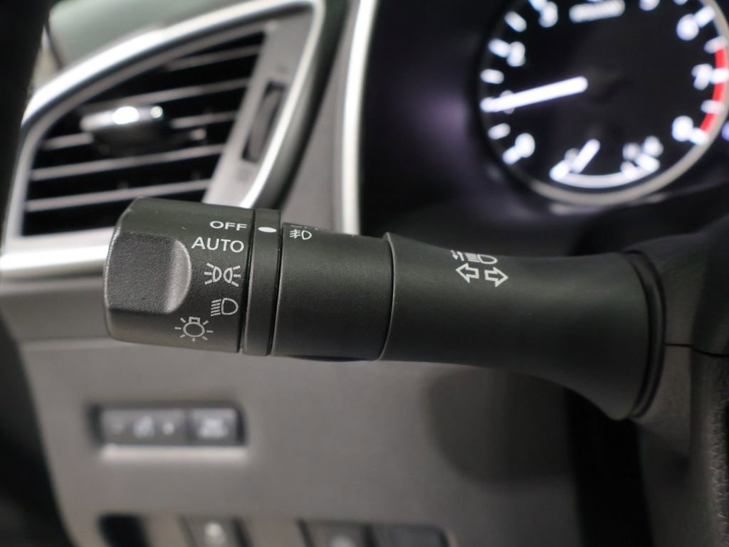 Used 2023 Nissan Murano SV AWD/4WD image 34