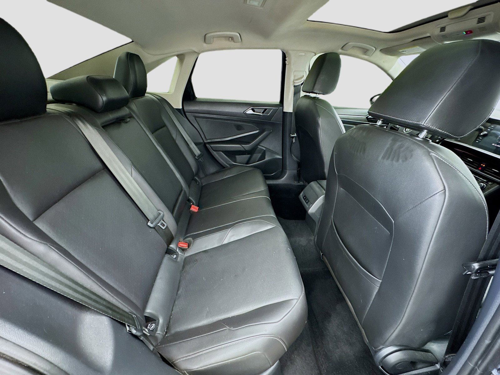 Used 2020 Volkswagen Jetta SEL FWD image 19