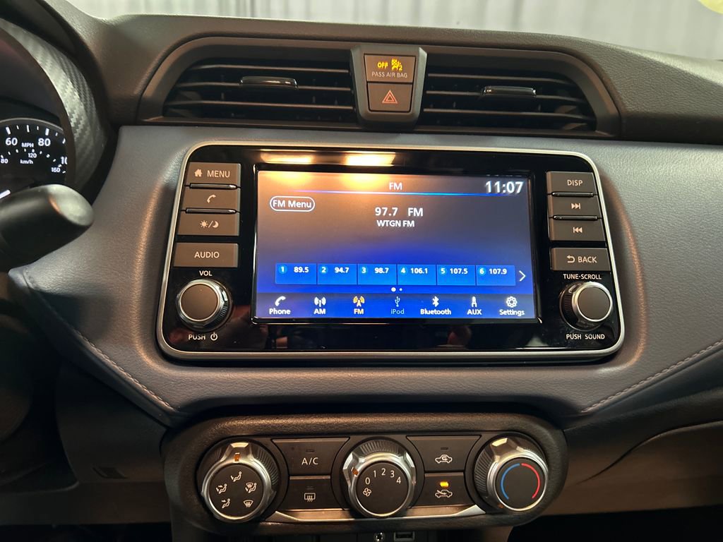 Used 2025 Nissan Versa SV FWD image 15