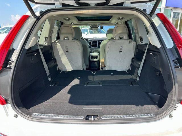 New 2025 Volvo XC90 T8 Plus w/ Protection Package Premier image 17