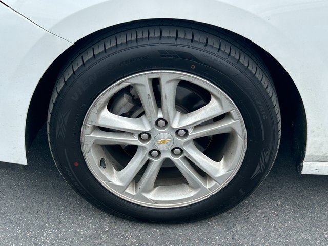 Used 2018 Chevrolet Cruze LT image 12