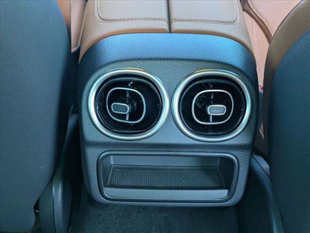 Used 2025 Mercedes-Benz C 300 4MATIC Sedan image 18