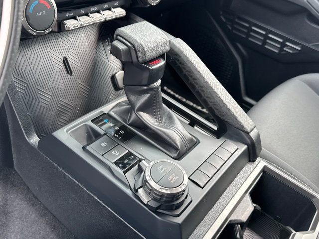 Used 2025 Toyota Tacoma TRD Sport AWD/4WD image 27