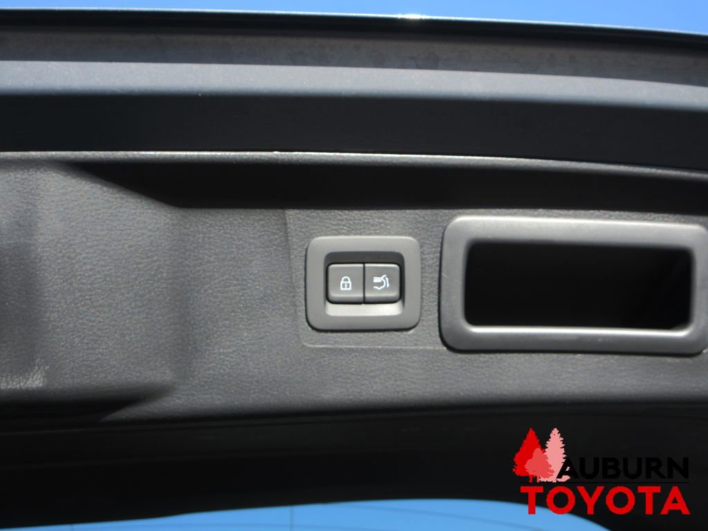 Used 2025 MAZDA CX-50 AWD 2.5 S w/ Premium Plus Pkg image 7