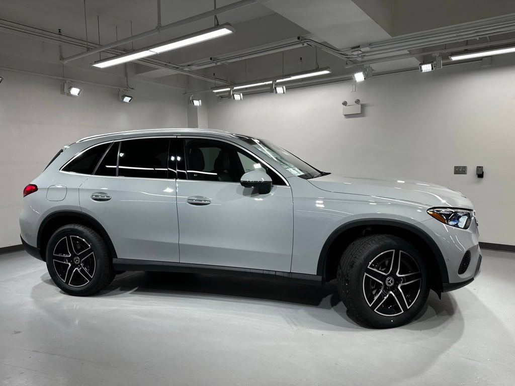 New 2026 Mercedes-Benz GLC 300 4MATIC image 11