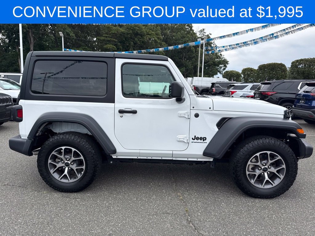 Used 2024 Jeep Wrangler Sport AWD/4WD image 3