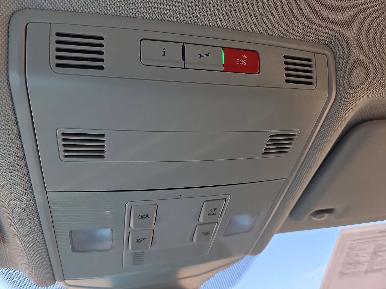 Used 2024 Volkswagen Jetta SE image 17